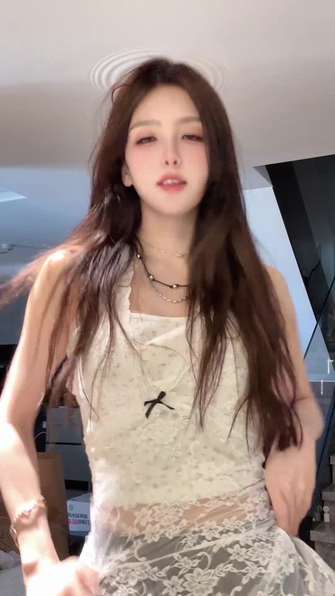 jinnianhui金年会LPL官方解说Rita分享舞蹈视频：哦莫！拿捏住了！
