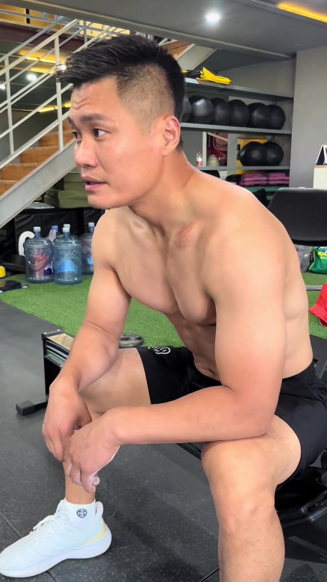 jinnianhui金年会40岁吕小军再发文：我还在路上，也没下山，继续修行，江湖再见！